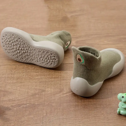 Frühling im Rund mit Zeno – Flexible Barfuß-Sneaker für Kinder