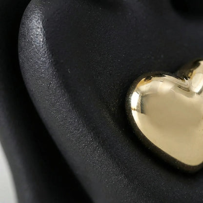 Abstracte Koppelfiguur Met Gouden Hart - Heartfello