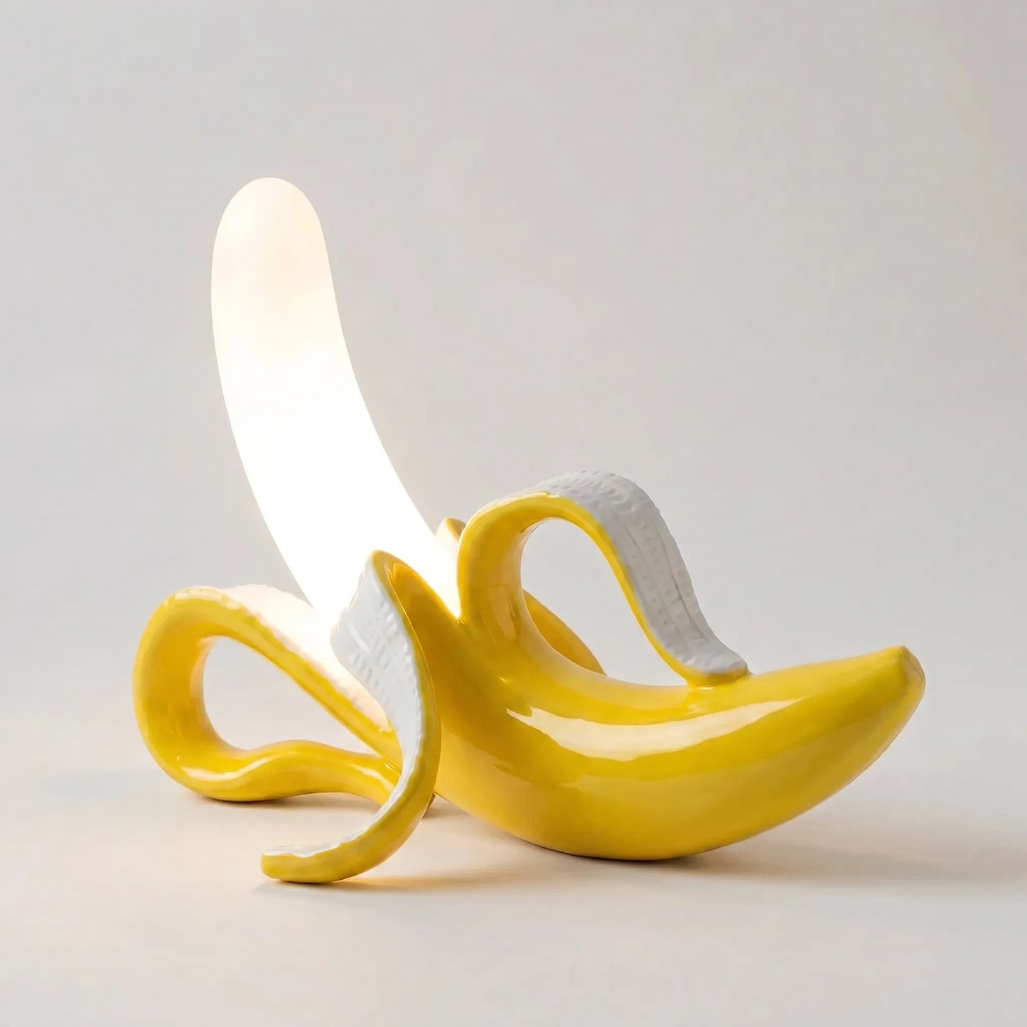 Banana Shaped Table Lamp -  Luxpeel