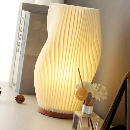 Moderne Tischlampe aus Papier, wellenförmig, warmweißes Licht, dekorativ, Wohnzimmer.