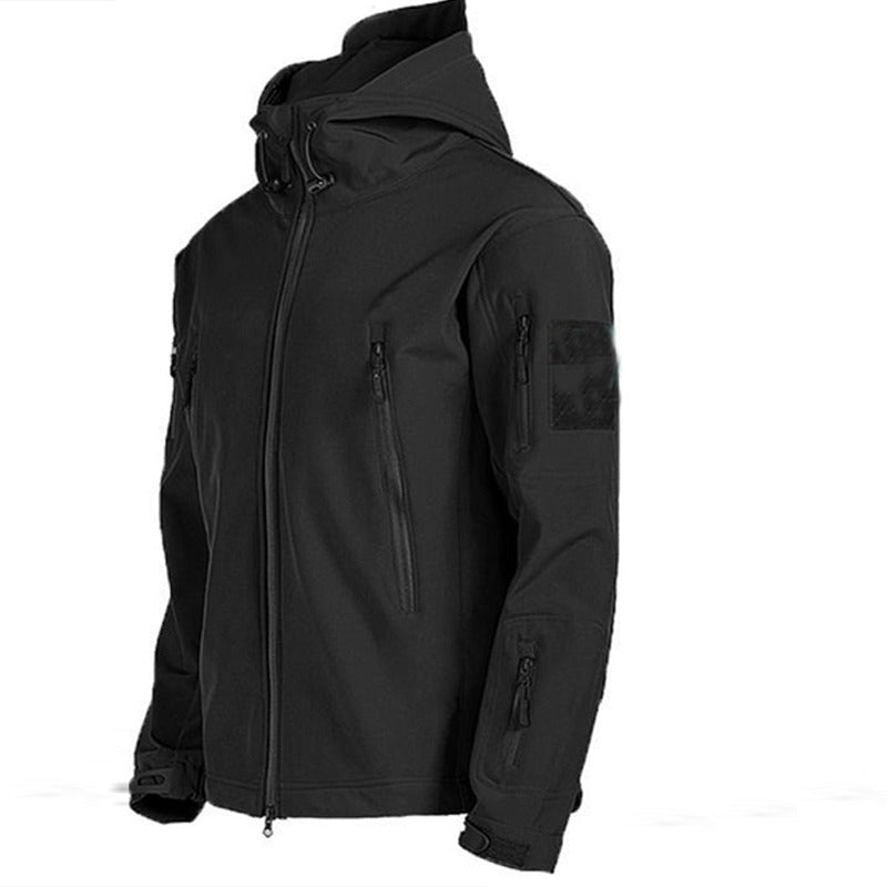 Schwarze taktische Jacke, wasserdicht, mit Kapuze, Reißverschlusstaschen, für Herbst und Winter.
