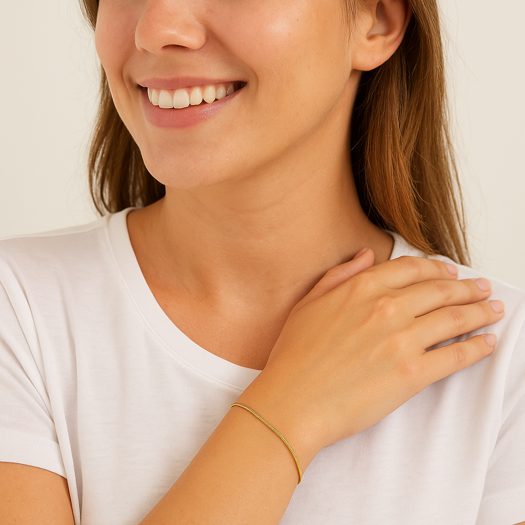Bändchen  | Minimalistisches Armband mit Schlangen schließe