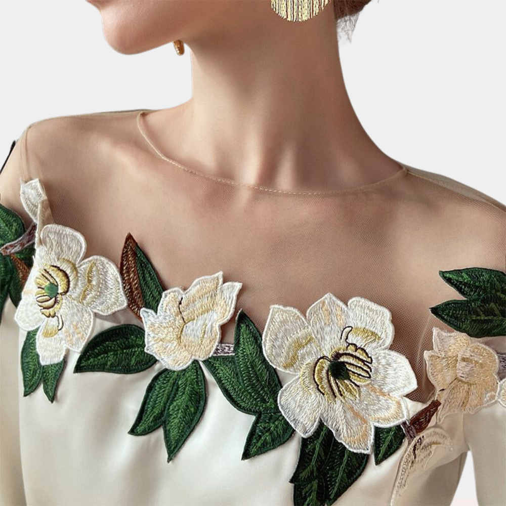 Beige Damenbluse mit Blumenmuster in lockerer Passform – Elvira
