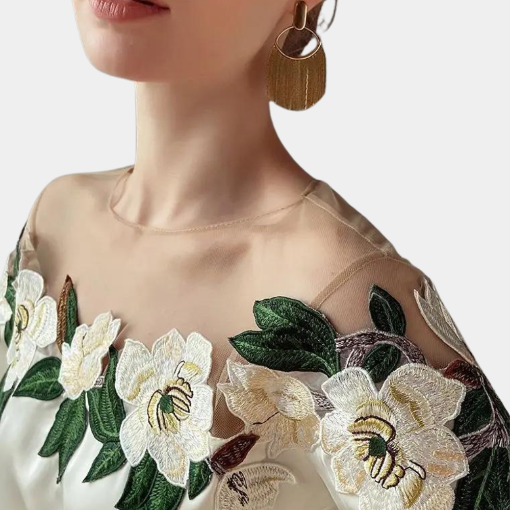 Beige Damenbluse mit Blumenmuster in lockerer Passform – Elvira