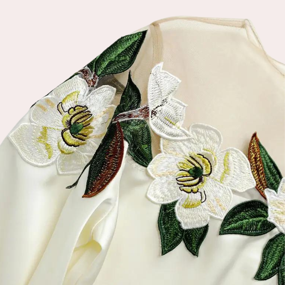 Beige Damenbluse mit Blumenmuster in lockerer Passform – Elvira