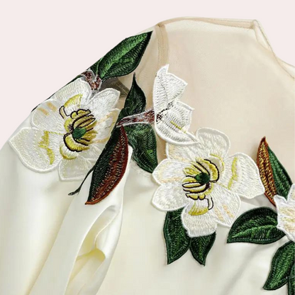 Beige Damenbluse mit Blumenmuster in lockerer Passform – Elvira