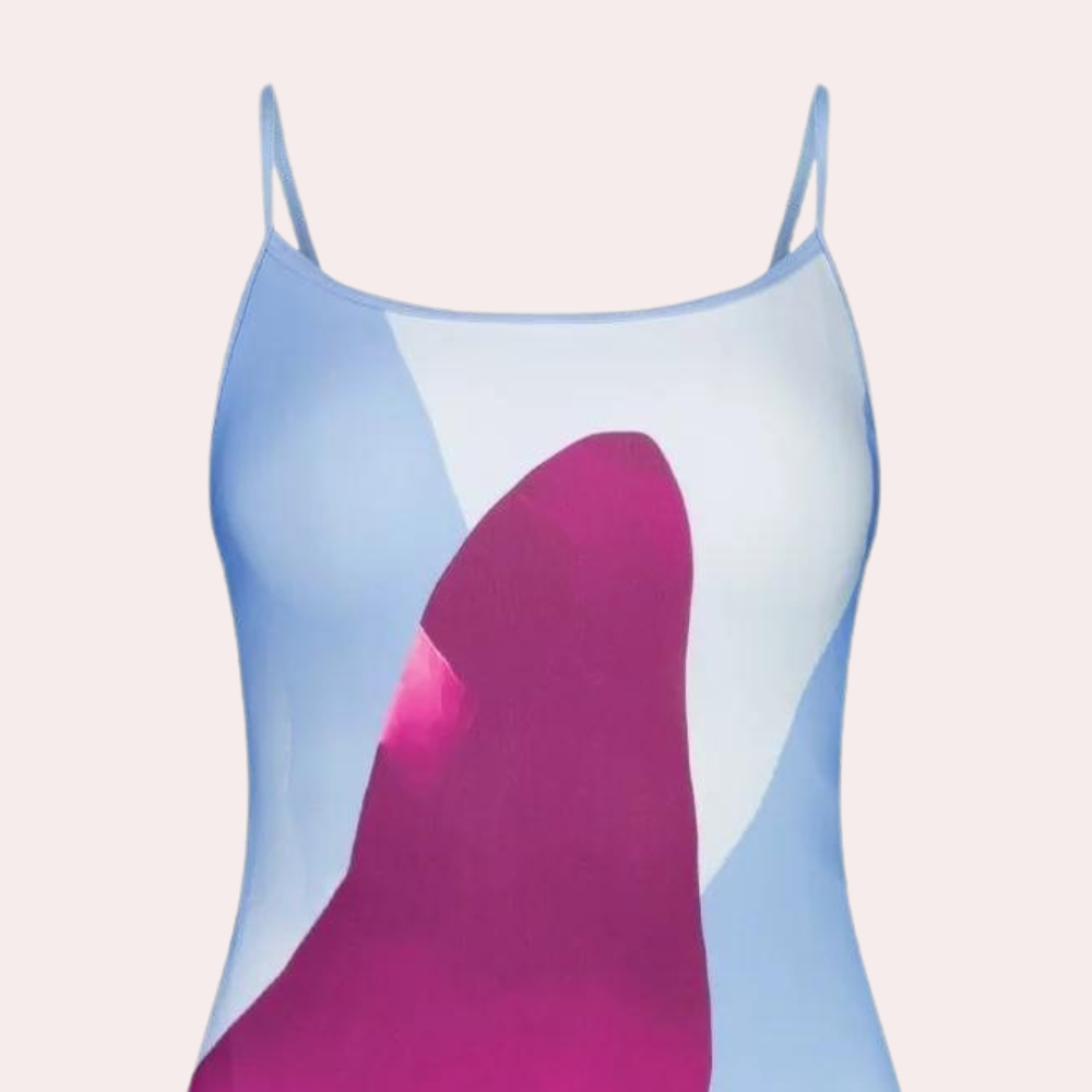 Bequemes Sommerkleid mit figurschmeichelndem Detail – Lucine