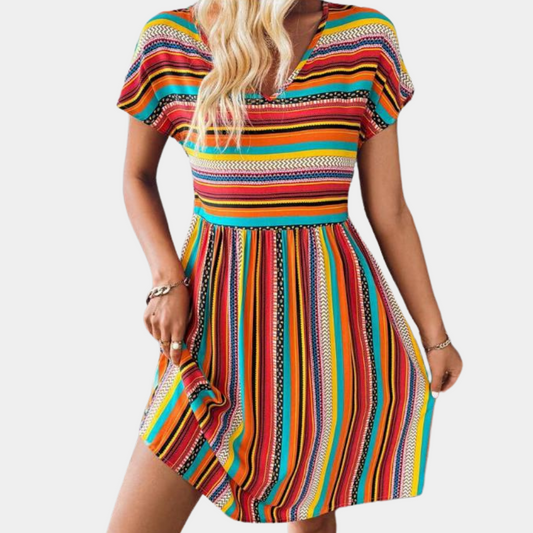 Gestreiftes Sommerkleid aus weichem Material – Linae