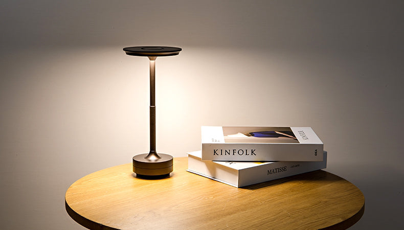 ClarityGlow Luxus Edition | Kabellose LED-Tischlampe