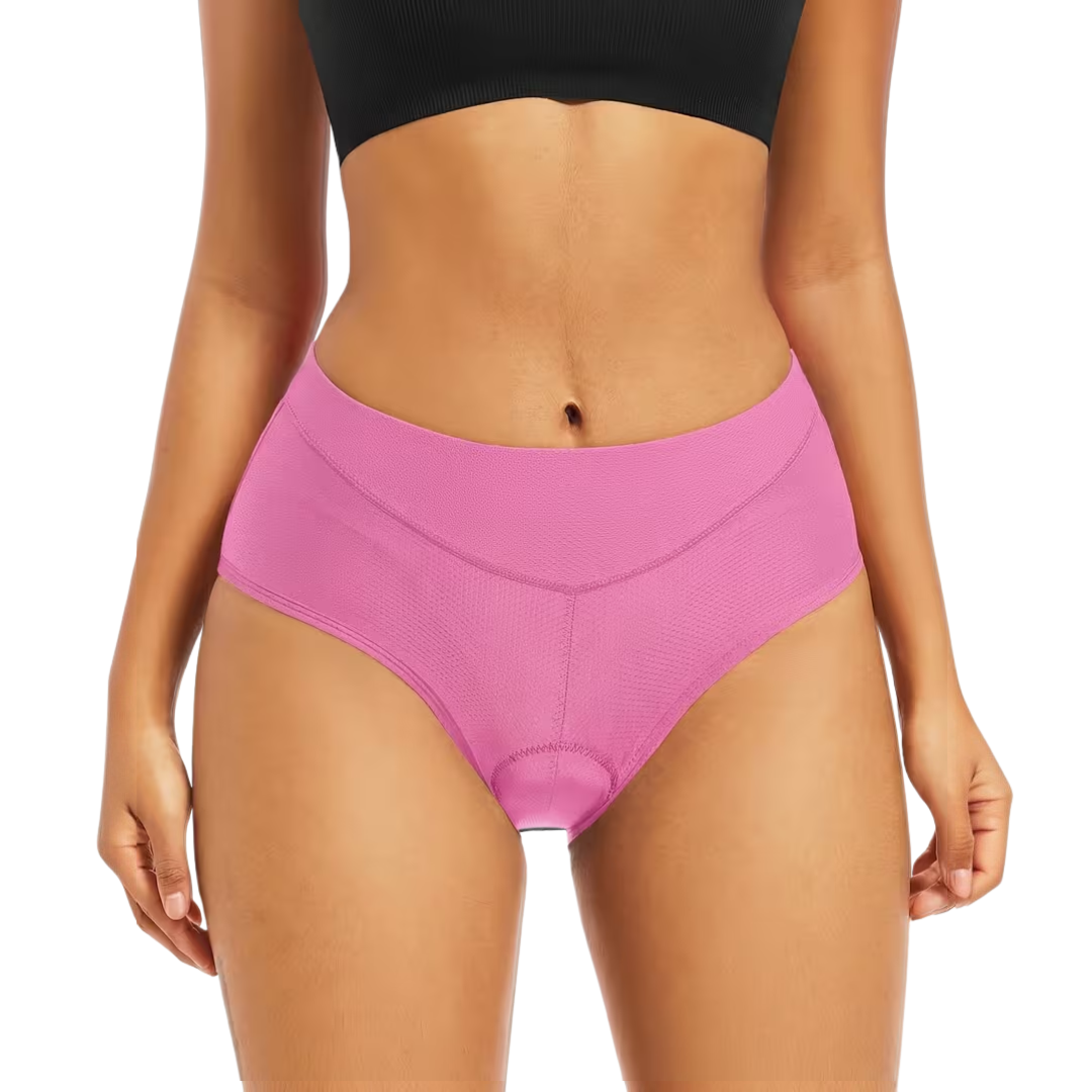 Frontansicht der rosa Radunterhose am Model, mit genähter Polsterkante im Schritt 6