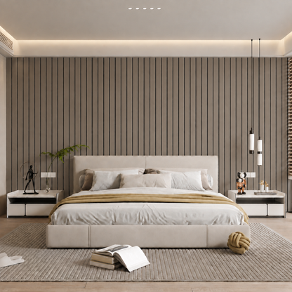 Schlafzimmer mit grau-brauner Lamellenwand hinter dem Bett, Nachttischen und Hängelampen 24