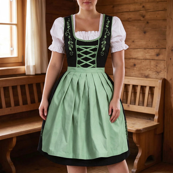 Dirndl In Großen Größen Mit Schürze