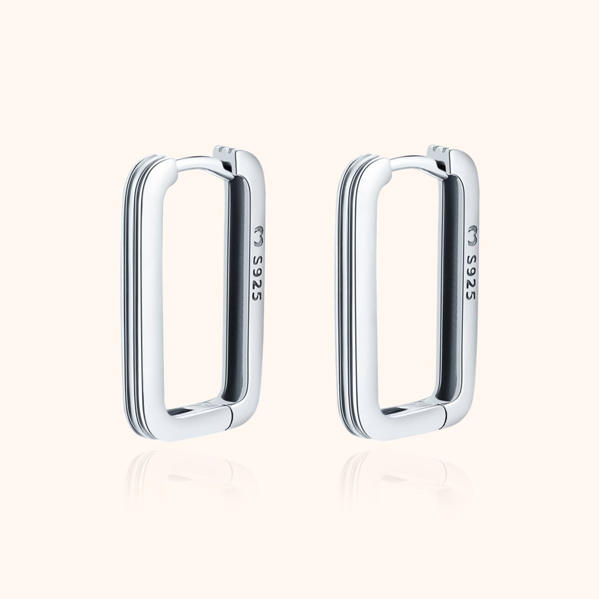 Silberne rechteckige Ohrringe S925, minimalistisches Design, eleganter Schmuck für Damen.