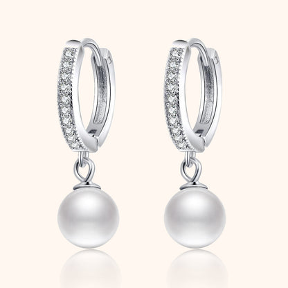 Silberne Creolen mit Perlenanhänger und Zirkonia, eleganter Schmuck, Damen Ohrringe