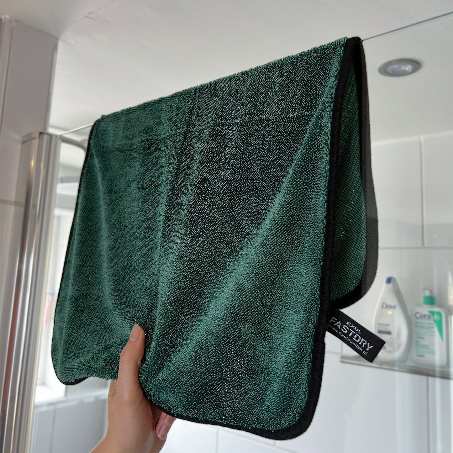 Superabsorbierendes Handtuch – DrySwift