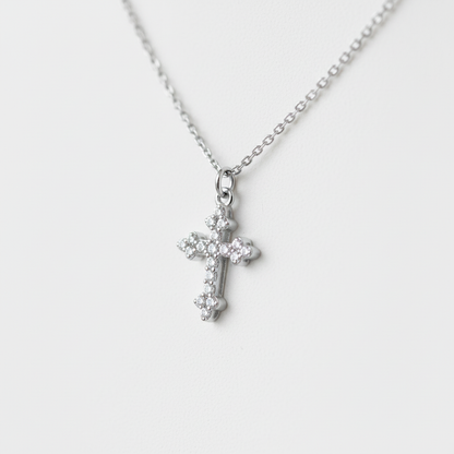 Filigrane Kreuzkette - CrossShine 