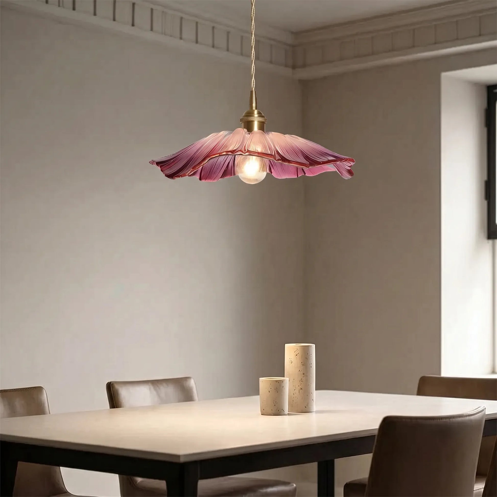 Flower-Shaped Glass Pendant Light -  Bloriva