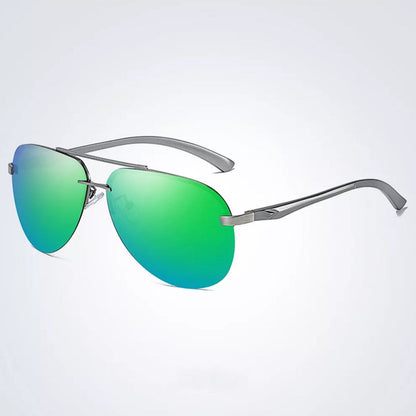Grüne verspiegelte Sonnenbrille, Metallrahmen, modisches Accessoire, UV-Schutz.