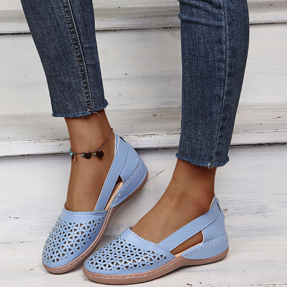 Orthopädische Slipper mit Ausschnitten - Lena