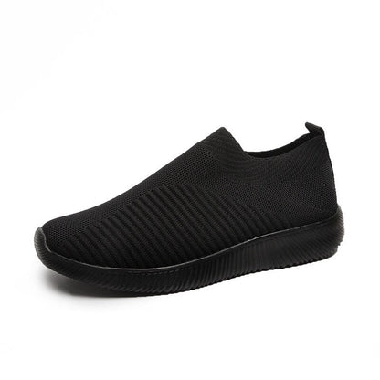 Schwarzer Sneaker aus Mesh, rutschfest, atmungsaktiv, für Herren, bequeme Freizeitschuhe.