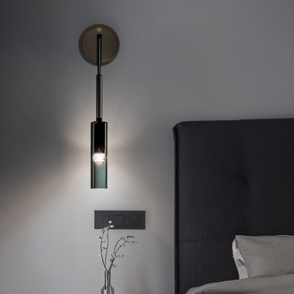 Minimale Wandleuchte mit Rauchglas – Orvane