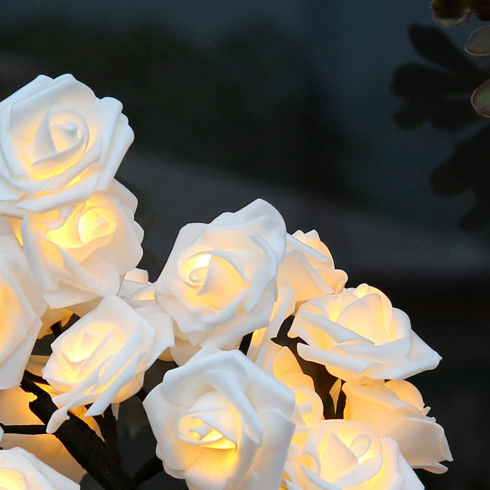 Weiße LED-Rosenlichter, dekorative Beleuchtung, warmweiß, für Innen- und Außendekoration.