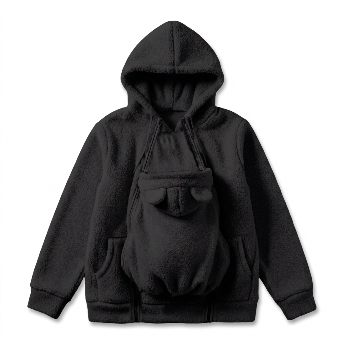 Schwarzer Sherpa-Hoodie als Flat Lay mit eingesetztem Babytrageeinsatz, Bärenöhrchen, Doppelreißverschlüssen und Seitentaschen. 13