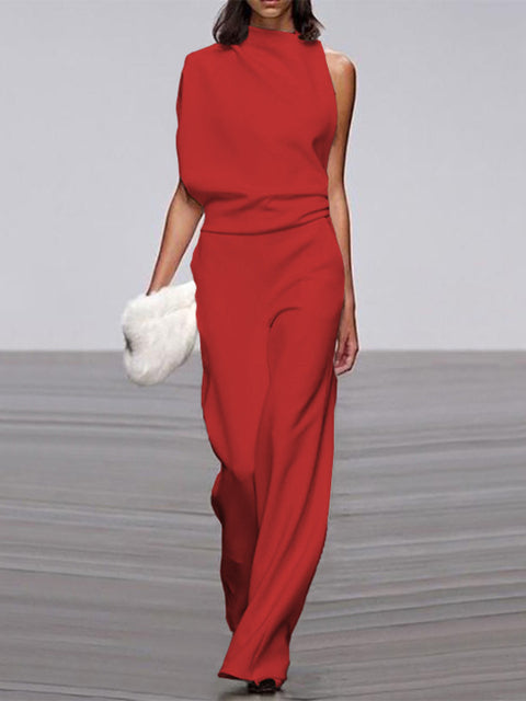 Damen Jumpsuit rot ärmellos, eleganter Sommer-Look, Büro-Mode, weiter Bein-Schnitt.