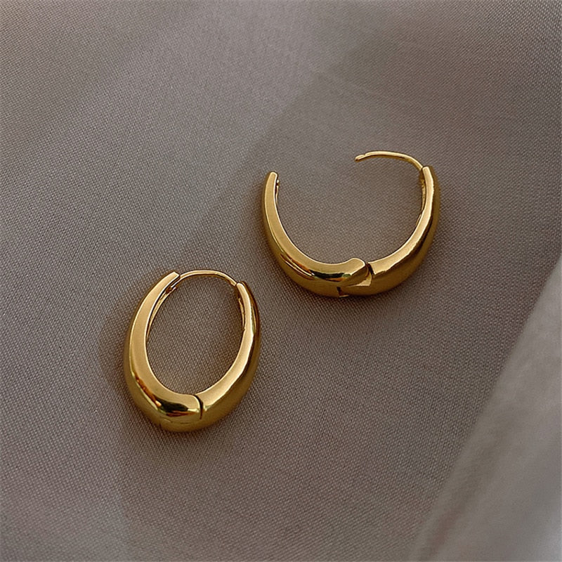 Klassische Goldohrringe - GleamRings 