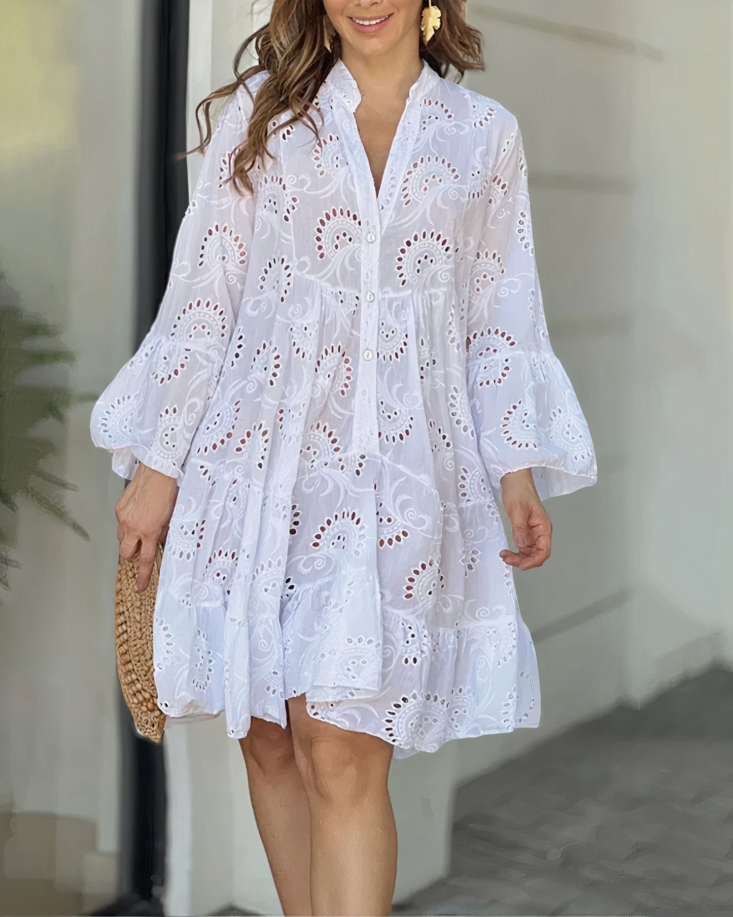 Bequemes Sommerkleid mit Kragen und V-Ausschnitt – Sarah