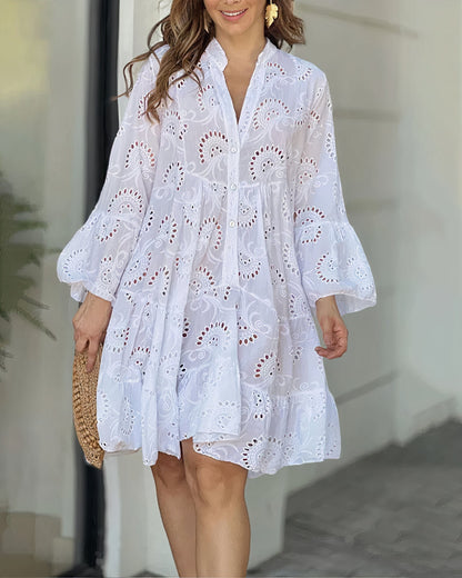 Bequemes Sommerkleid mit Kragen und V-Ausschnitt – Sarah