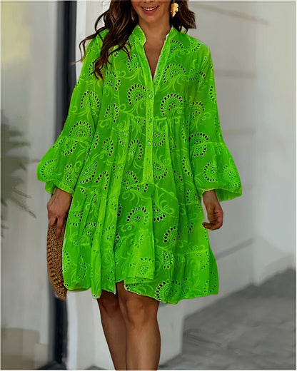 Bequemes Sommerkleid mit Kragen und V-Ausschnitt – Sarah