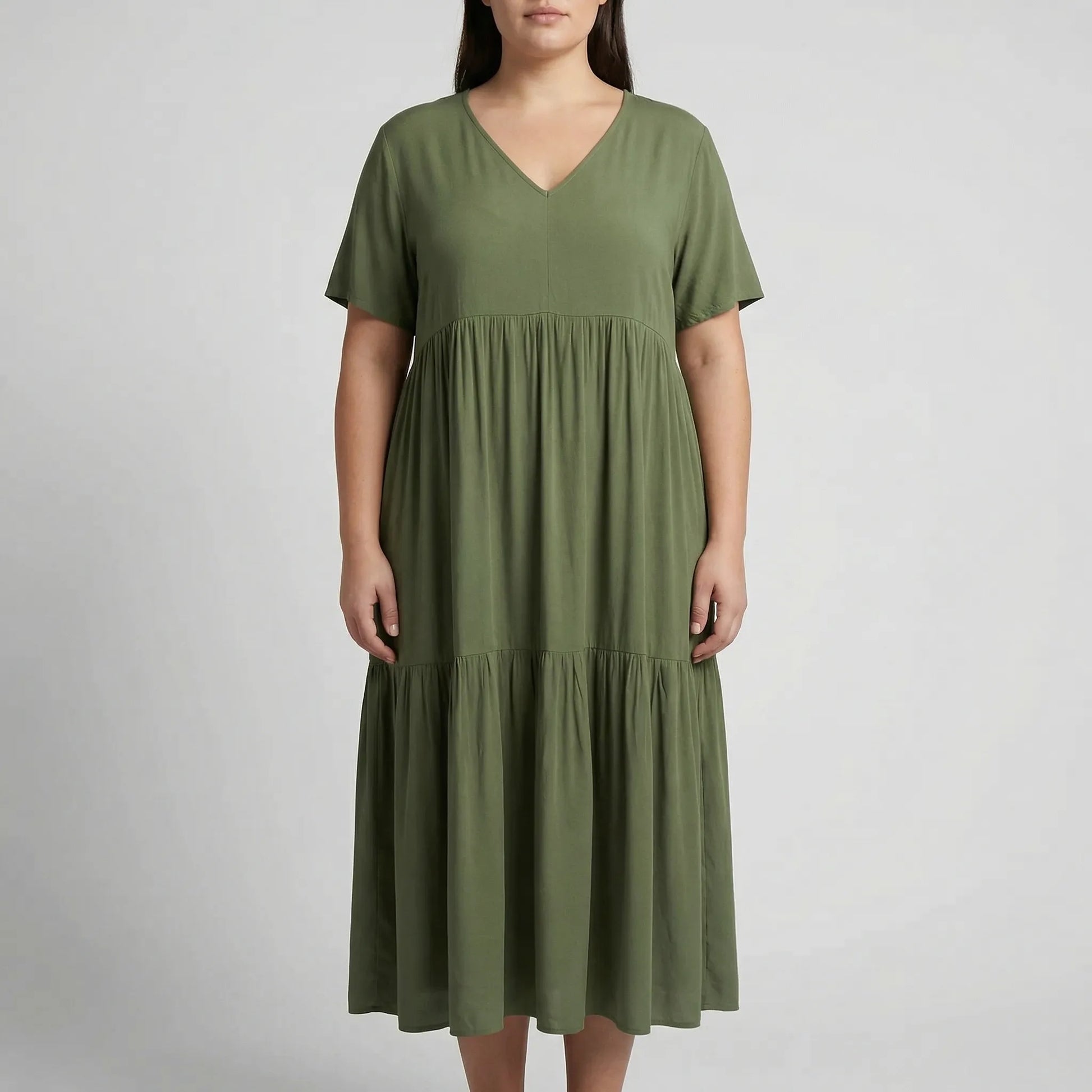 Langes Damenkleid Mit V-Ausschnitt Und Weitem Schnitt - Blanca