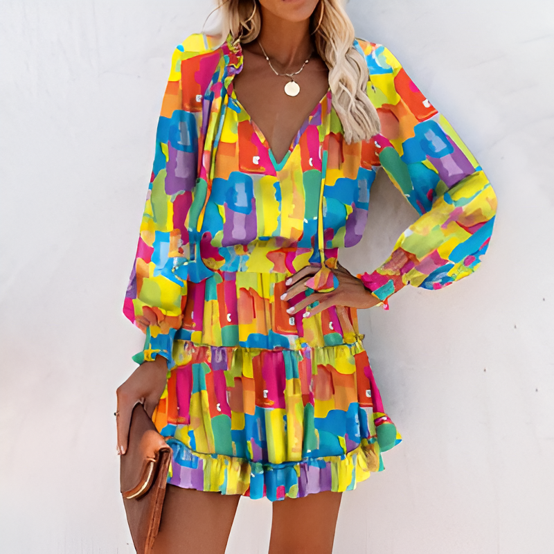 Fröhliches Sommerkleid mit Muster und Rüschen – Lina