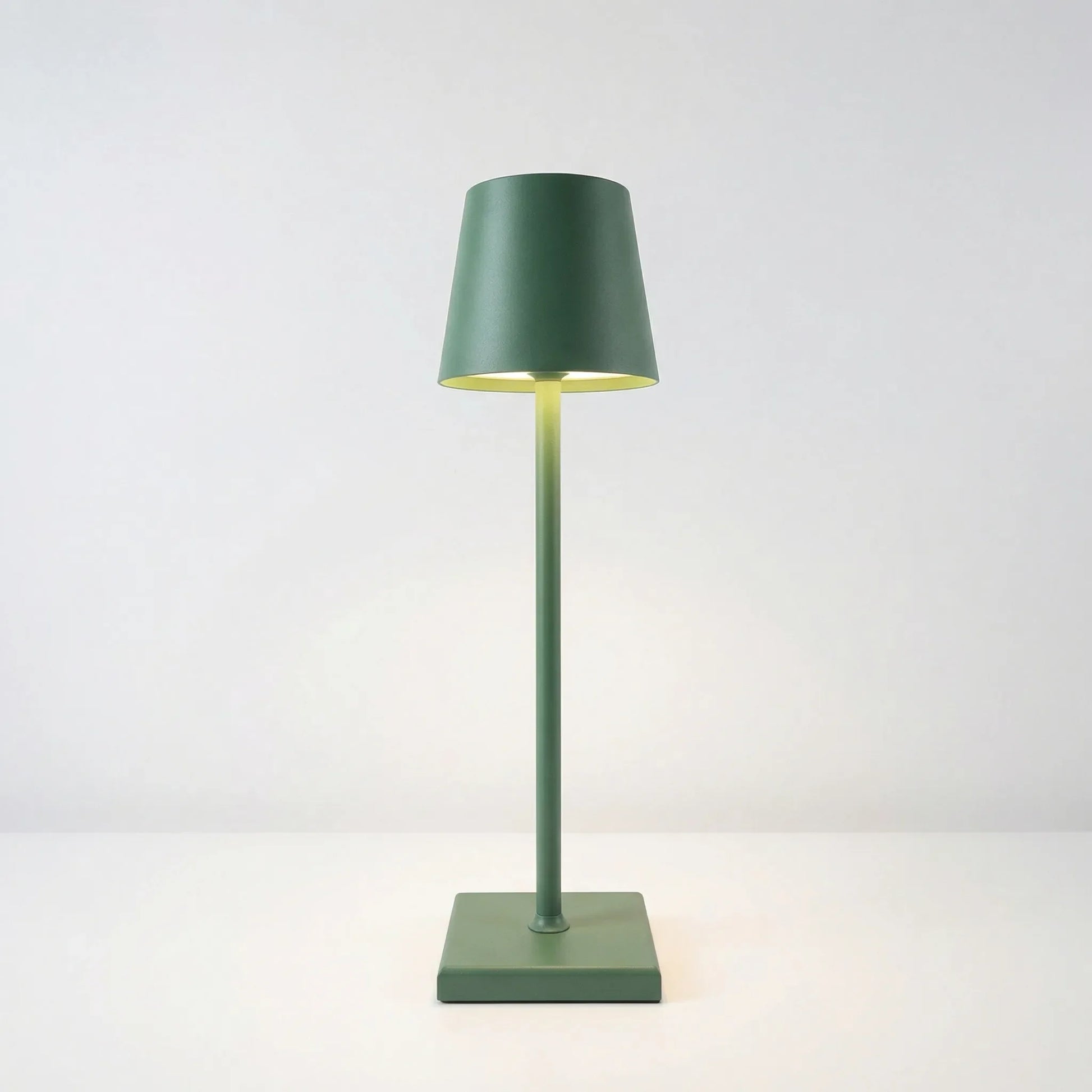 Minimalist Cordless LED Table Lamp -  Illuminex