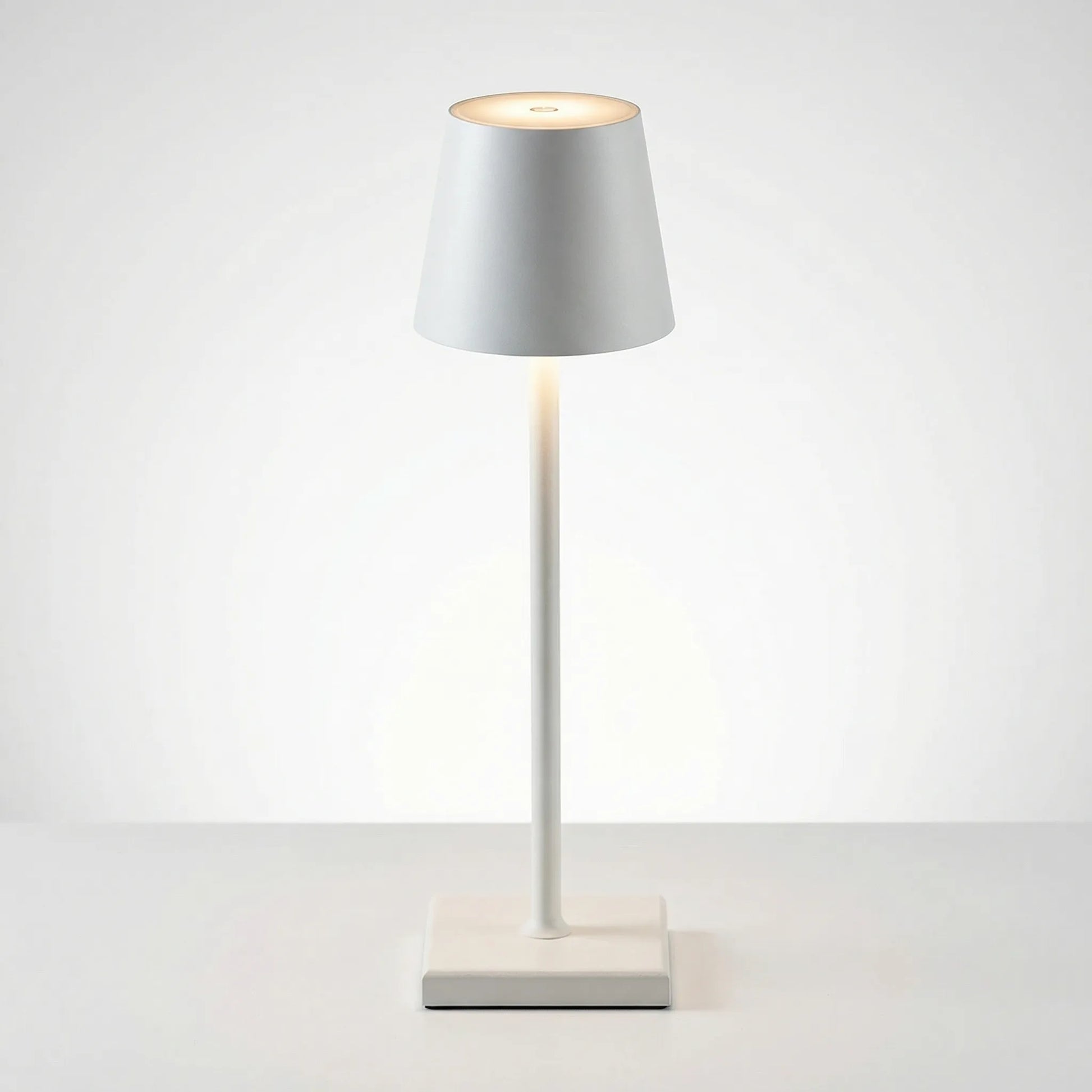 Minimalist Cordless LED Table Lamp -  Illuminex