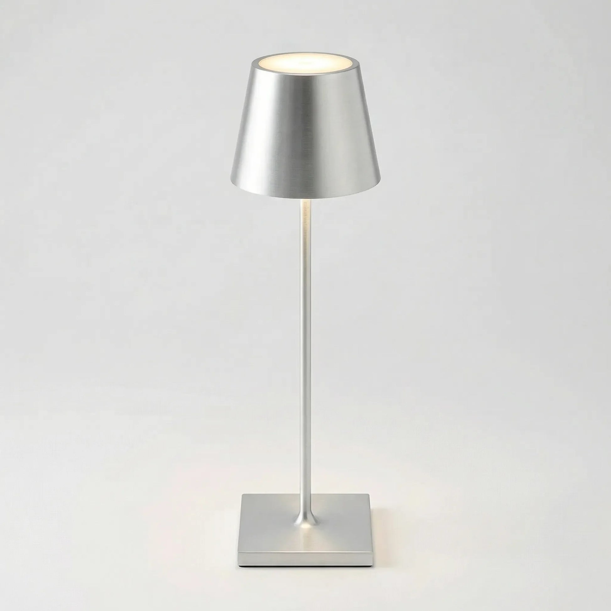 Minimalist Cordless LED Table Lamp -  Illuminex