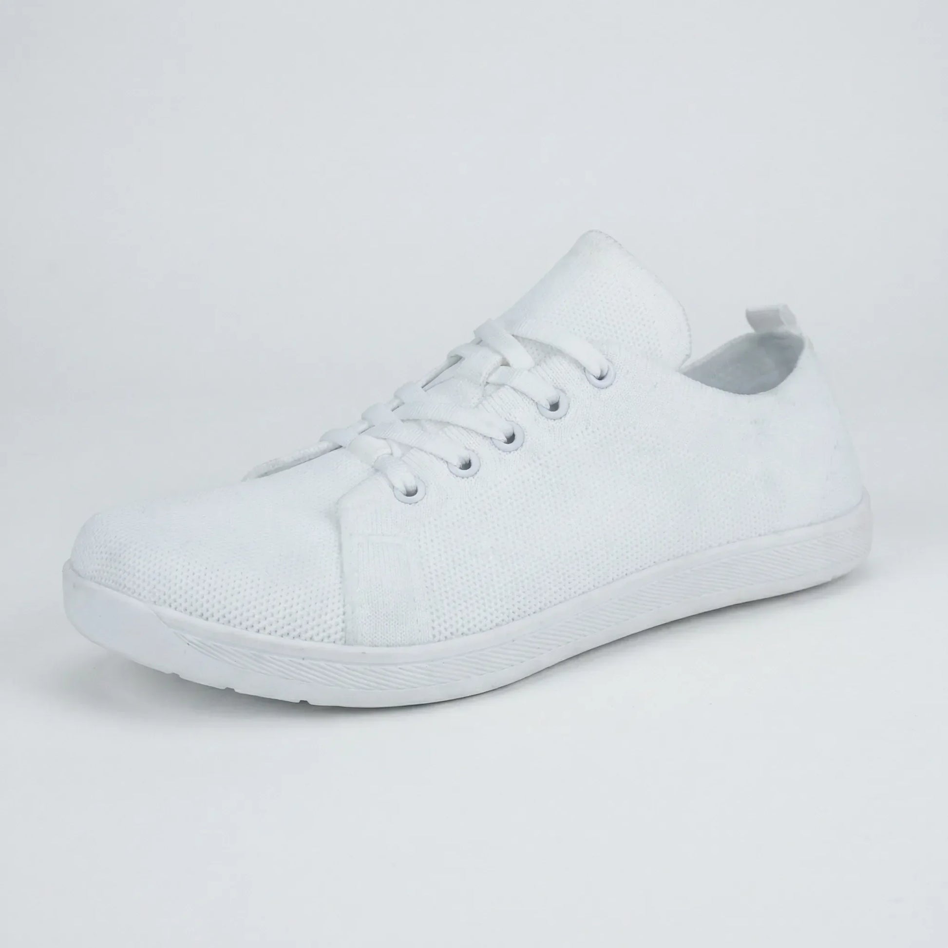 Minimalistische Barefoot Sneaker Met Vlakke Zool - Clark