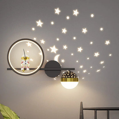 Moderne Kinder-Wandleuchte, LED, Sternmotiv, dimmbar, Schlafzimmer-Dekoration, schwarz-gold.