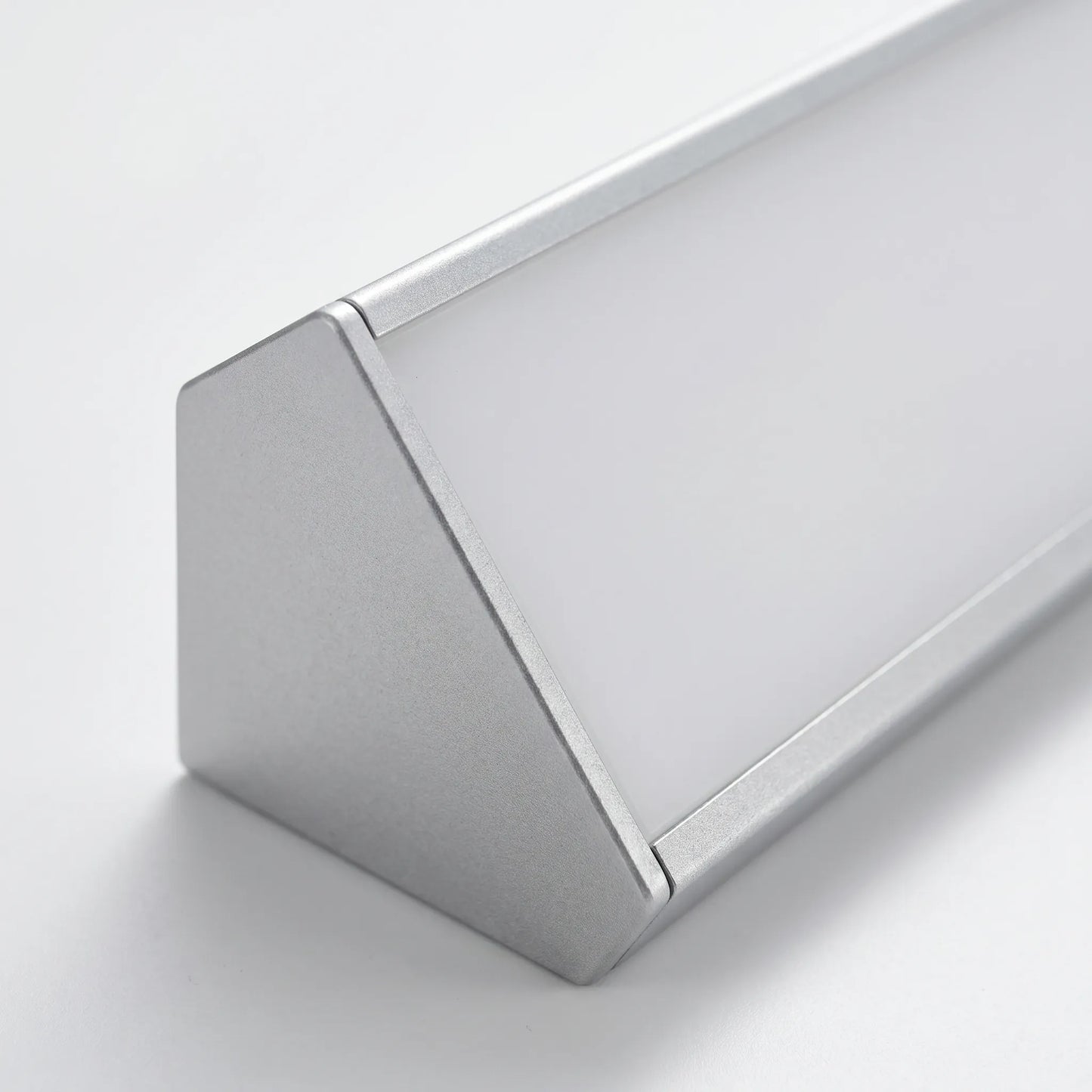 Modern LED Outdoor Wall Light -  Courtyara