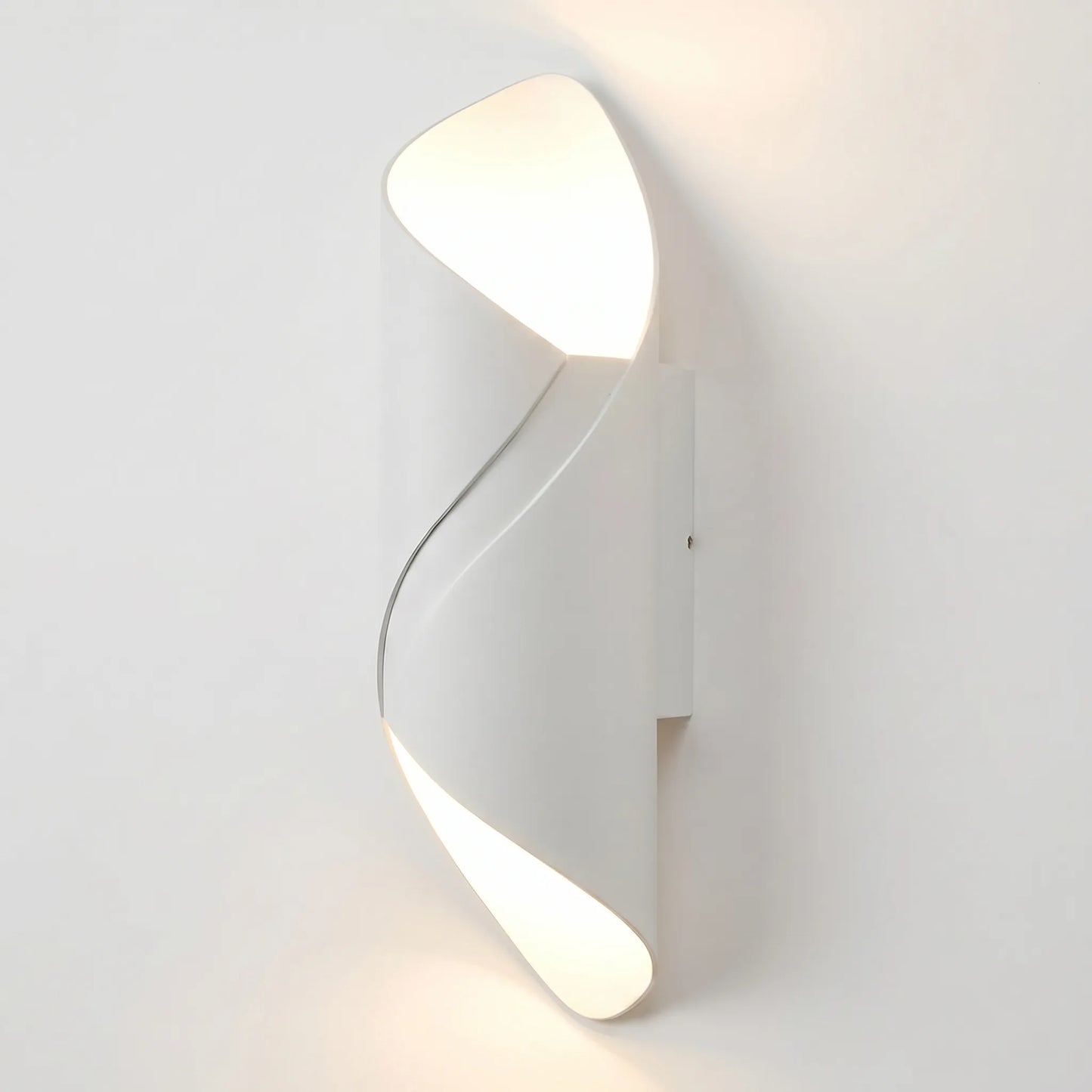 Modern Wall Lamp -  Luminark