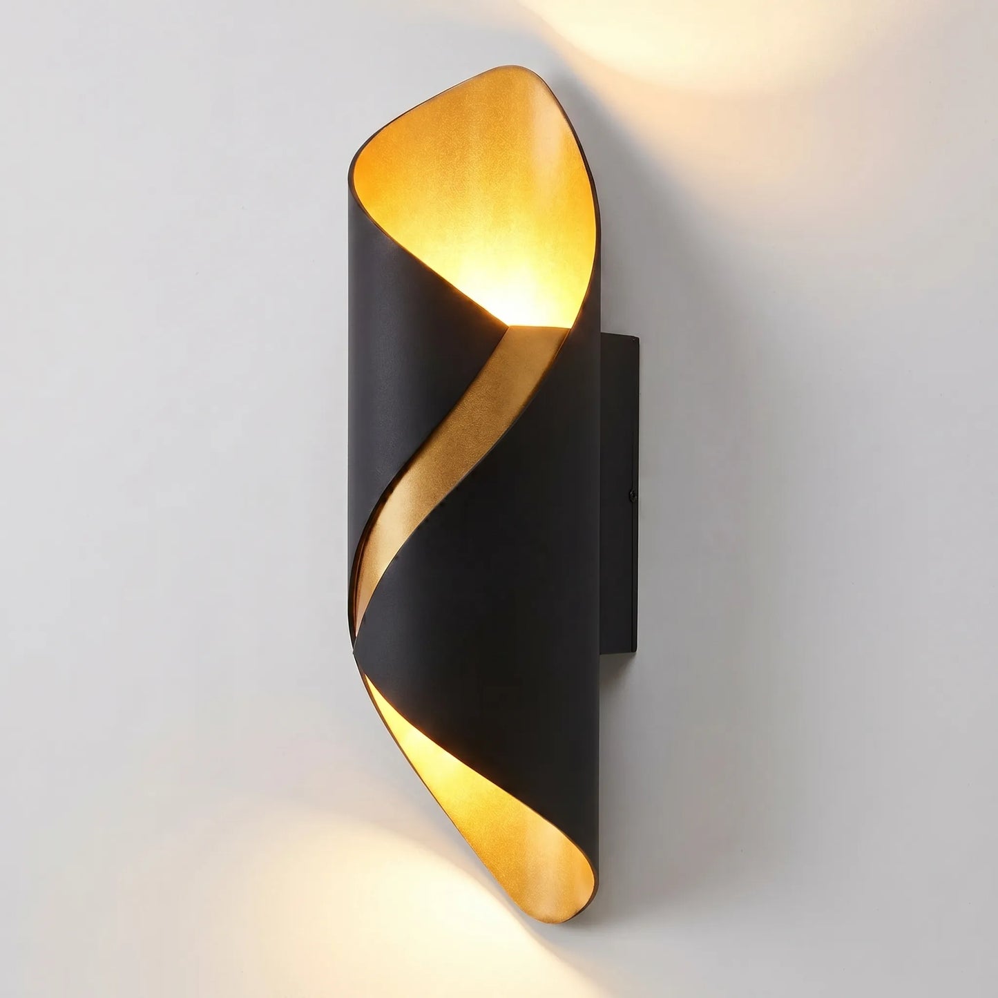 Modern Wall Lamp -  Luminark