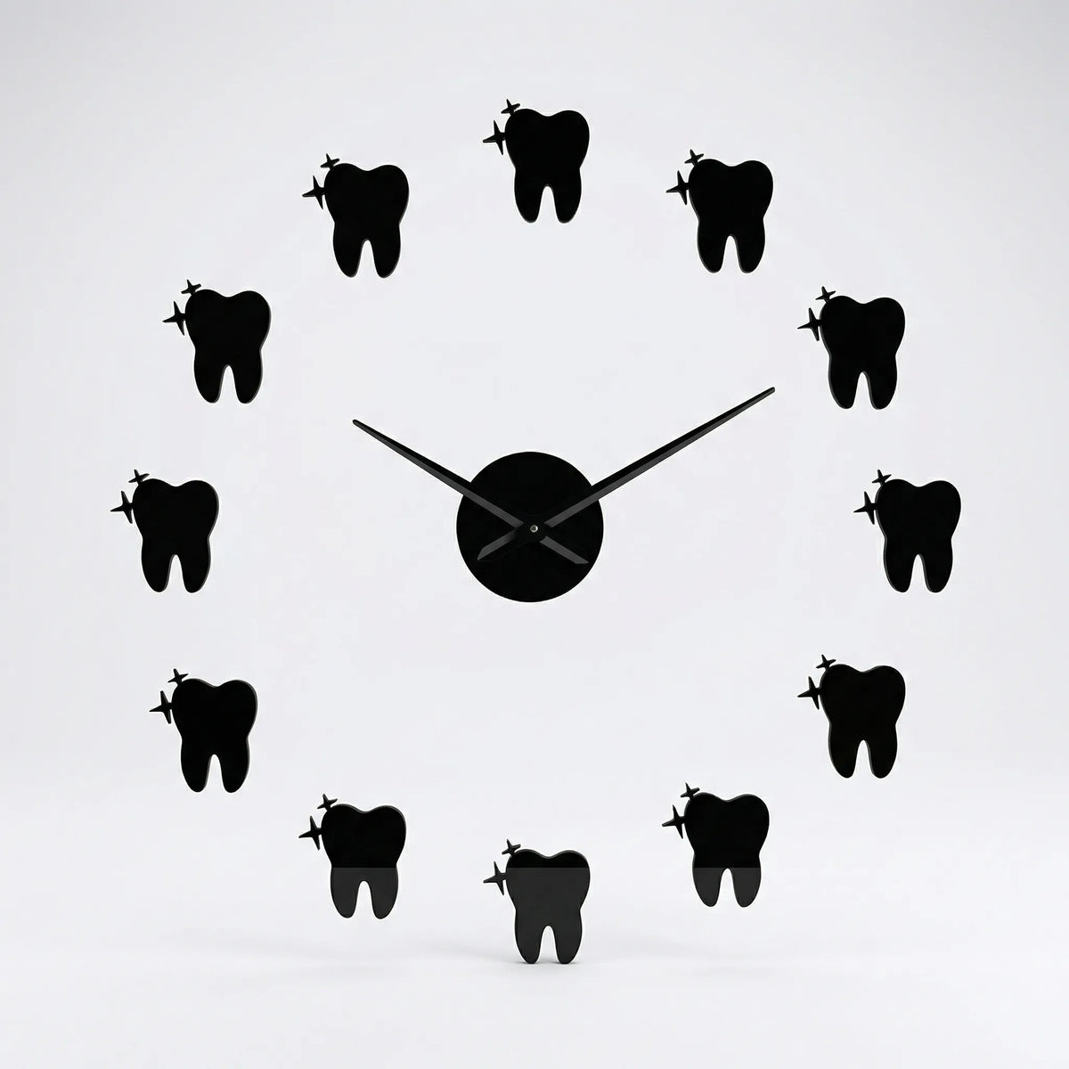 Moderne Wanduhr Mit Spiegeleffekt - DentiqueClock