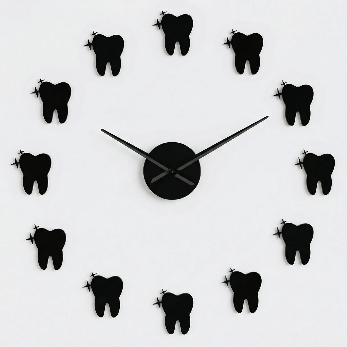 Moderne Wanduhr Mit Spiegeleffekt - DentiqueClock