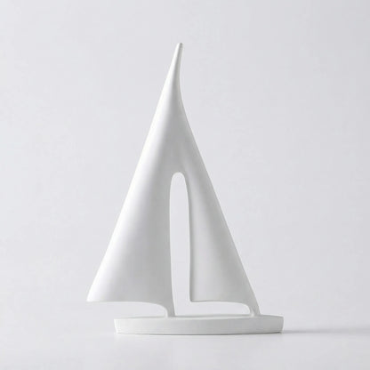 Moderne Zeilbootsculptuur In Minimalistische Stijl - Mareviso