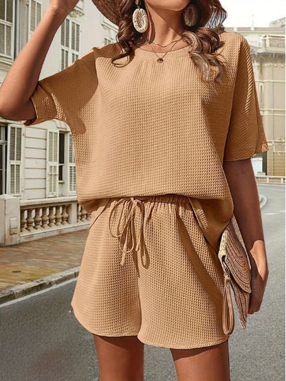 Lässiges Damen-Sommer-Set mit Top und Shorts – Ninae