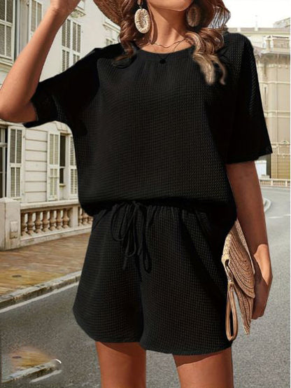 Lässiges Damen-Sommer-Set mit Top und Shorts – Ninae
