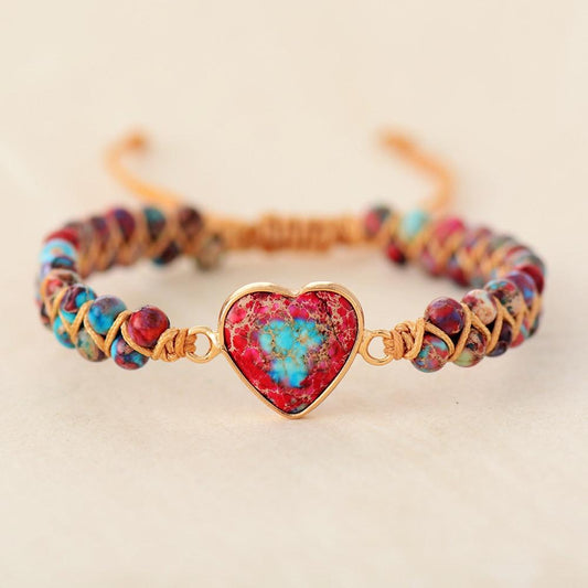 Makramee-Armband mit rotem Herzanhänger, Naturstein, handgefertigt, Damen-Schmuck.