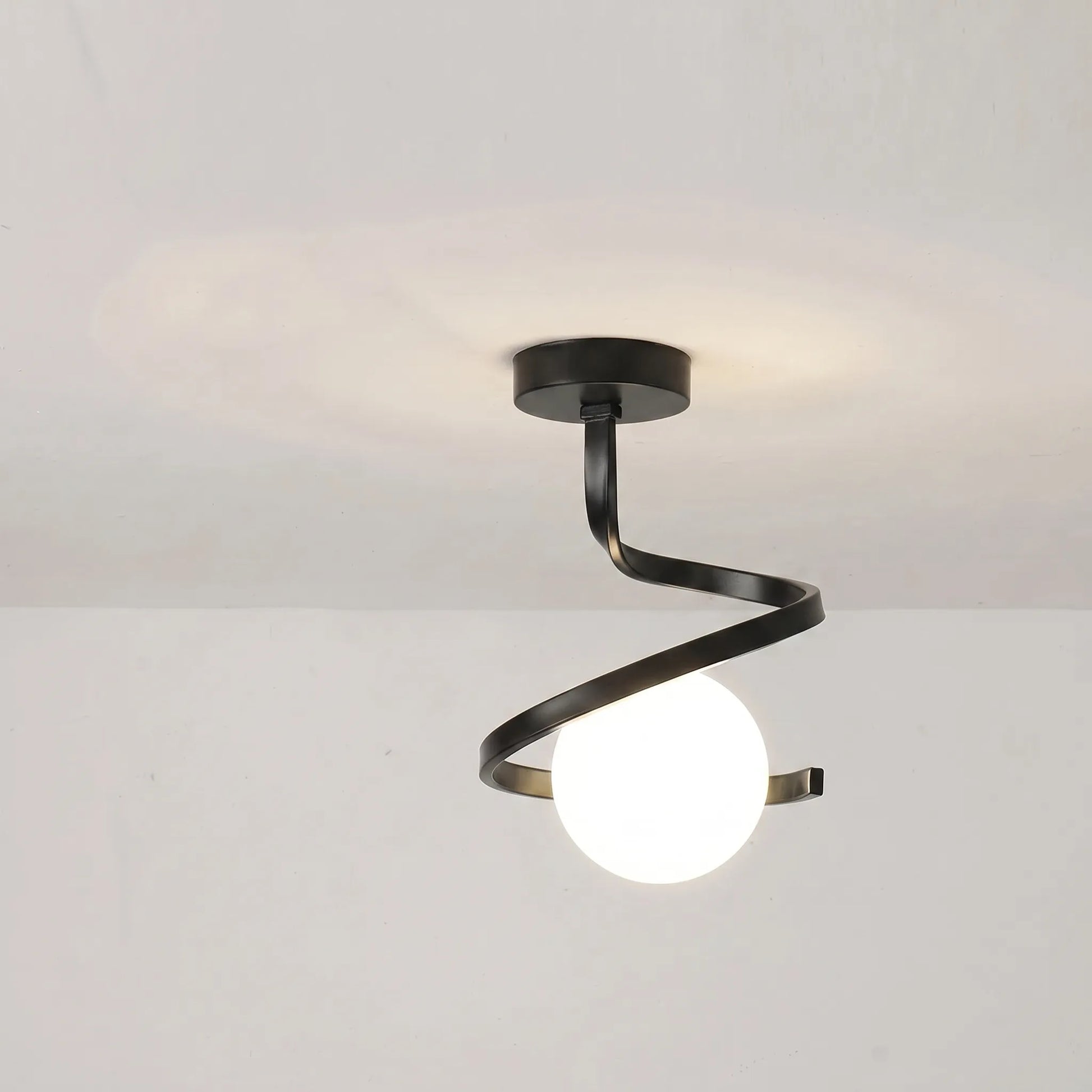 Nordic-Style Spiral Ceiling Lamp -  Spiralux