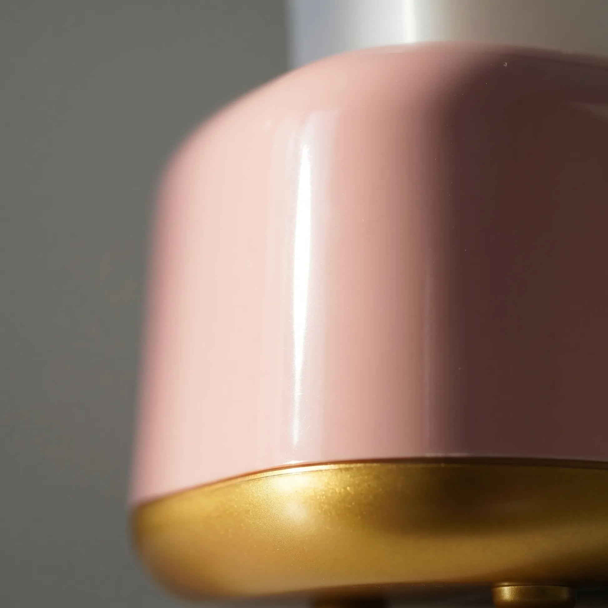 Novelty Toaster Shaped Lamp -  Toastira